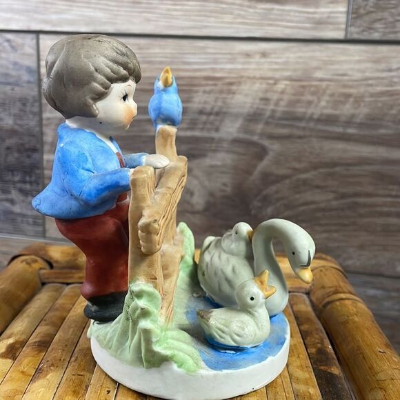 Hummel Style Unbranded Figurine Boy Standing Fence with Geese & Bird Taiwan, Vtg - Picture 4 of 4